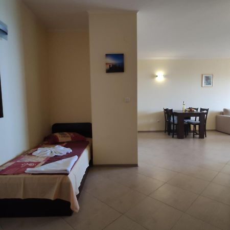 Europroperties Nikea Park Golden Sands Esterno foto