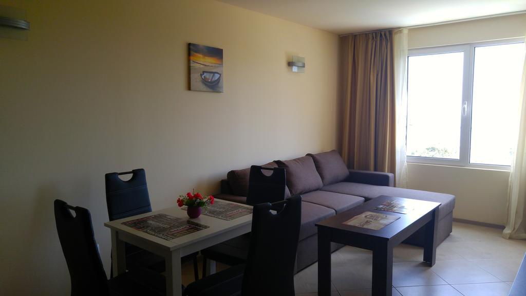Europroperties Nikea Park Golden Sands Esterno foto